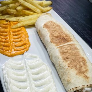 Sandwich Shawarma Poulet Normal + Frites