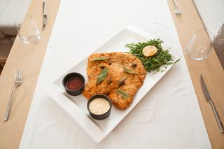 Șnițel uriaș din antricot de vită