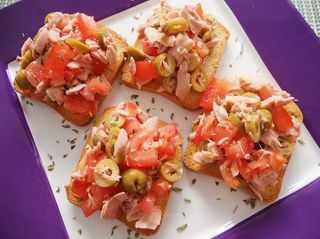 Bruschete cu rosii cu ton si masline verzi 260 gr.