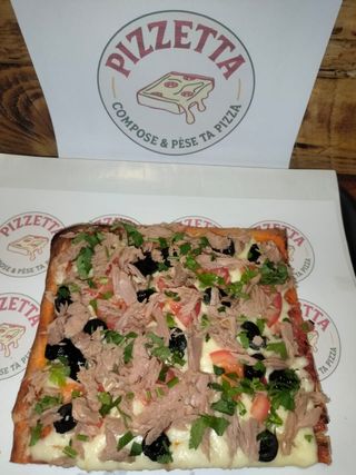 Pizza 1/4 De Plateau Thon (2 Personnes)