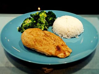 Filet z kurczaka z ryżem białym