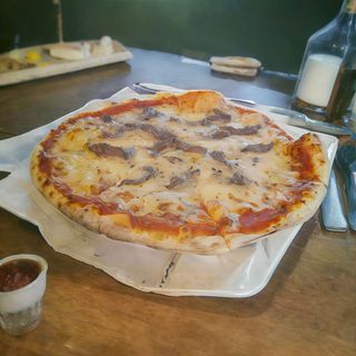 Pizza Marbella (26 Cm. A 28 Cm. Aprox.)