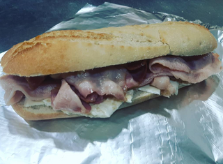 Bocadillo Delfín