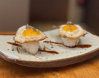 Nigiri De Huevo Frito De Codorniz (2 Uds.)