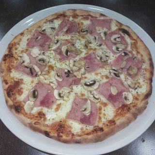 Pizza Prochuto (30 Cm.)
