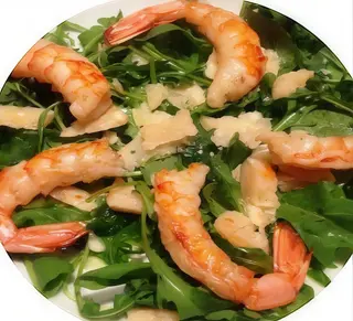  Antipasto    Gamberetti rucola e grana
