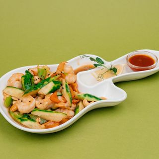 Креветки с орешками кешью