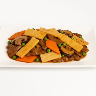 83. Junetina s bambusom i gljivama