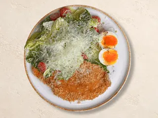 Цезар зі шніцелем (330g)