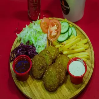 Plato Falafel
