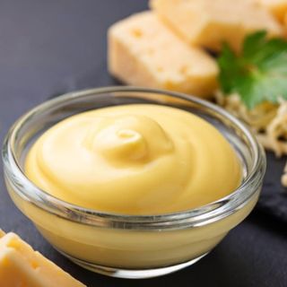 Sos serowy Cheddar 