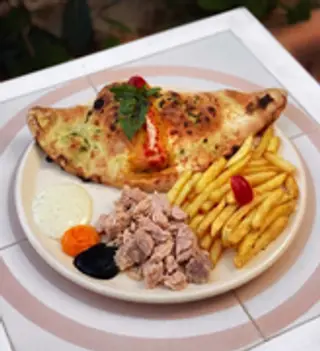 Calzone Thon