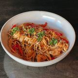 Udon rezanci sa piletinom i terijaki sosom