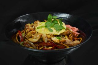 Fried Noodles Chicken (450g)