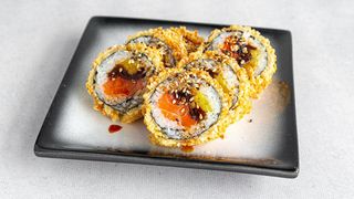 Sake almond futomaki 6szt.