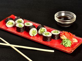 Макі з огірком (110/20/15g)