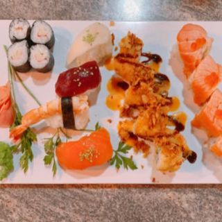 Sushi Combinado 3 (16 Uds.)