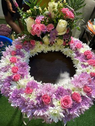 À ROUND WREATH iii