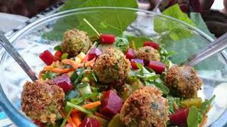 Ensalada De Falafel
