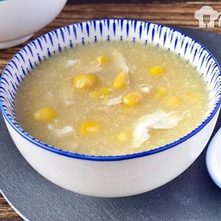 Sopa De Pollo Con Maíz