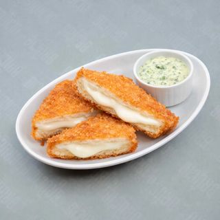 Mozzarella in carrozza con maionese al basilico