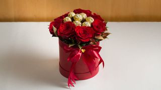 Box 7 ruža i ferero