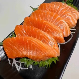 sashimi de salmón (8uds)