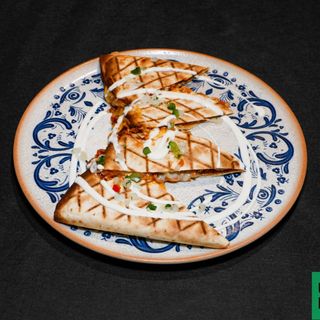 Maxi Quesadilla
