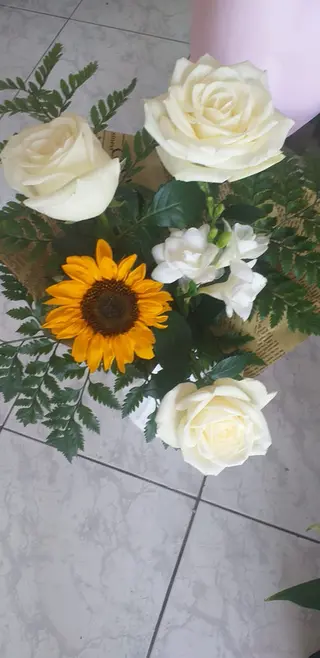 Buchet 10