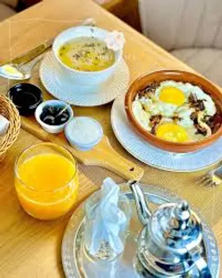 Petit Déjeuner Jebli