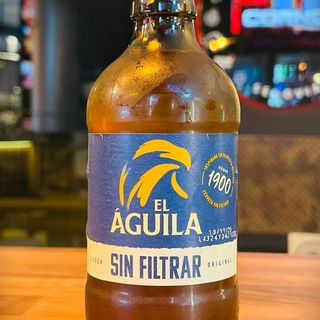 * CERVEZA AGUILA DORADA SIN FILTRAR TERCIO