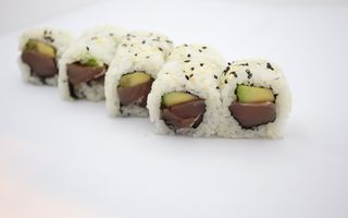 256 - Uramaki maguro
