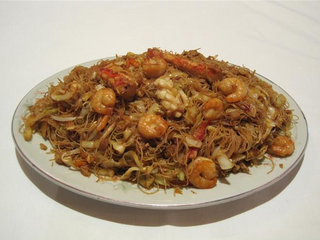 141. Оризови спагети морски дарове