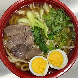 Ramen con manzo e uova