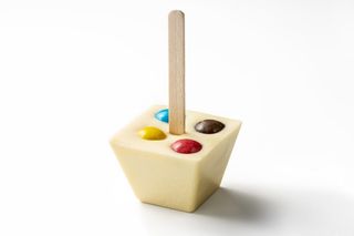 BELA DECIJA COKOLADA