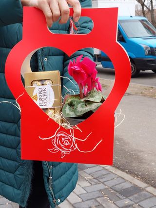 Pachet cadou 1-8 Martie