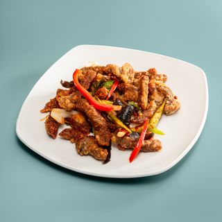 Manzo croccante con salsa piccante