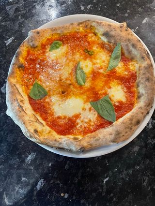 Pizza Marguerita (33 Cm.)