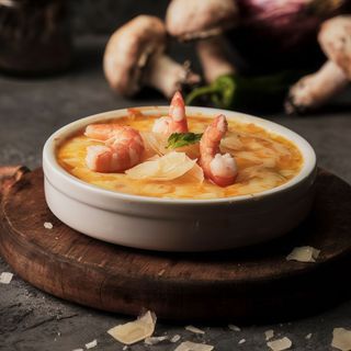 Cazuelita de Langostinos y Parmesano