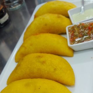 5 empanadas de J/Q