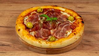 Pizza sa suvim mesom 22cm