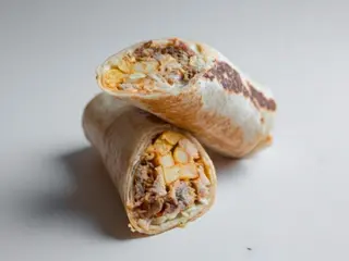 2x Chicken roll, 1x loaded fries, 2 soka