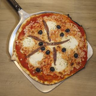 Pizza Napolitana 33 Cm.