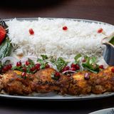 ქათმის ხორცი დამარინადებული ინდური სანელებლებით 