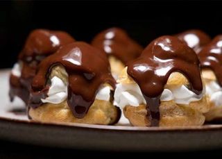 Profiteroles