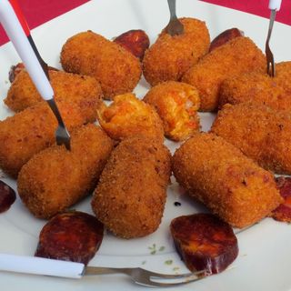 CROQUETAS DE CHORIZO IBERICO
