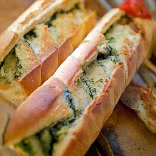 Чесночный хлеб