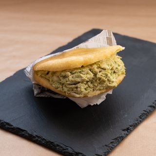 Arepa Reina Pepiada