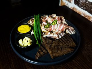 Під горілочку (250г)