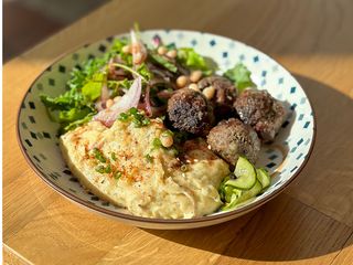 Кьофте з трюфельним картопляним пюре (350g)